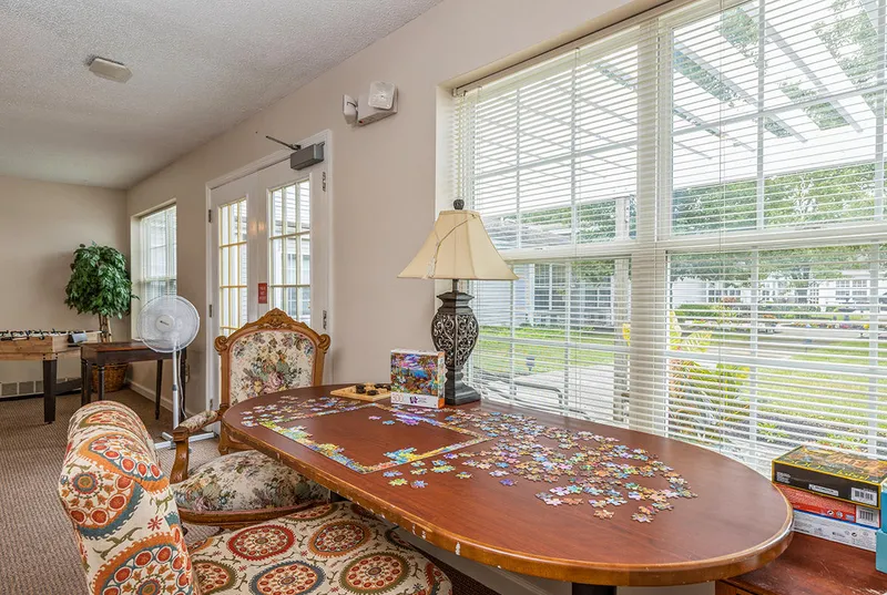 DeWolfe Place photo 6