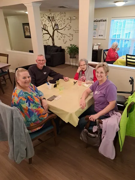 DeWolfe Place photo 8