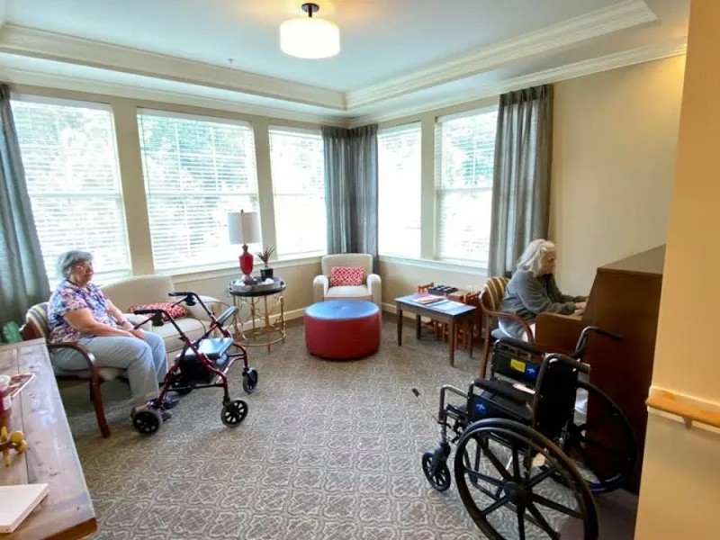 Edgeworth Park at New Town photo 2