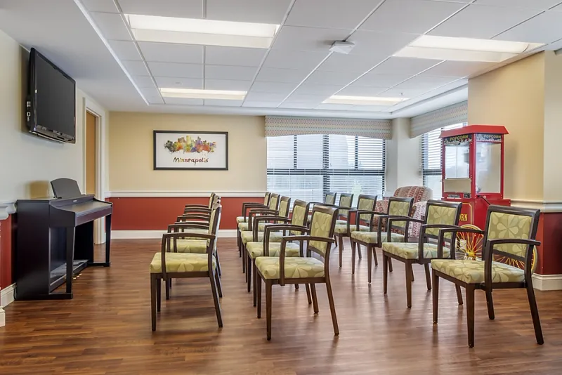 Edina Heights Senior Living - senior living in Edina, Minnesota - photo 4