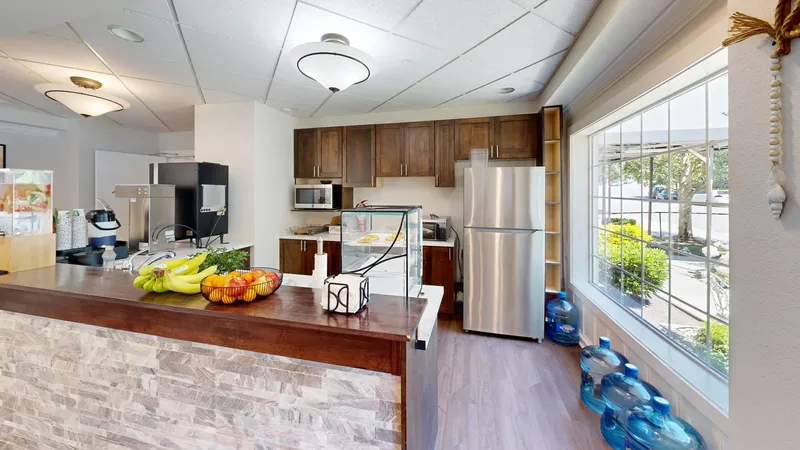 Edmonds Landing by Cogir - senior living in Edmonds, Washington - photo 12