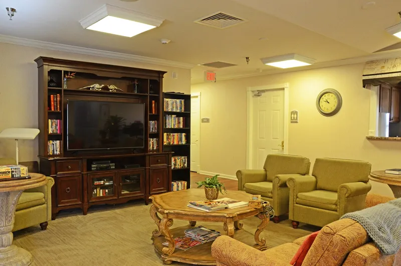 Eiffel Gardens Senior Living photo 9