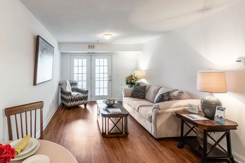 Elison Independent & Assisted Living of Maplewood photo 7