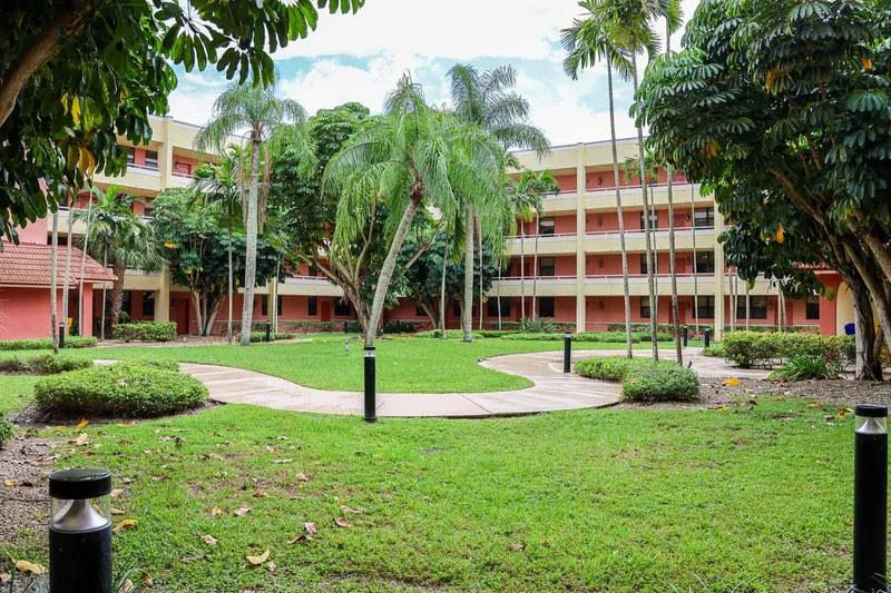 Elison Independent Living of Lake Worth - senior living in Wellington, Florida - photo 10