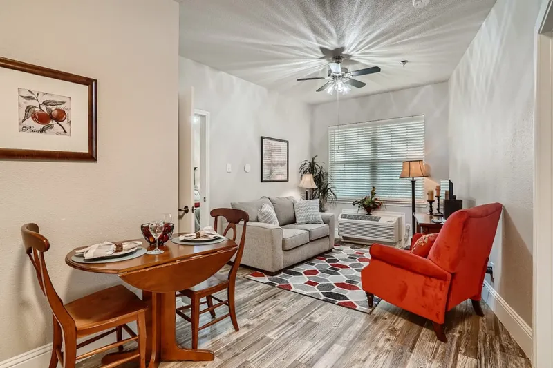 Emerson South Collins photo 5