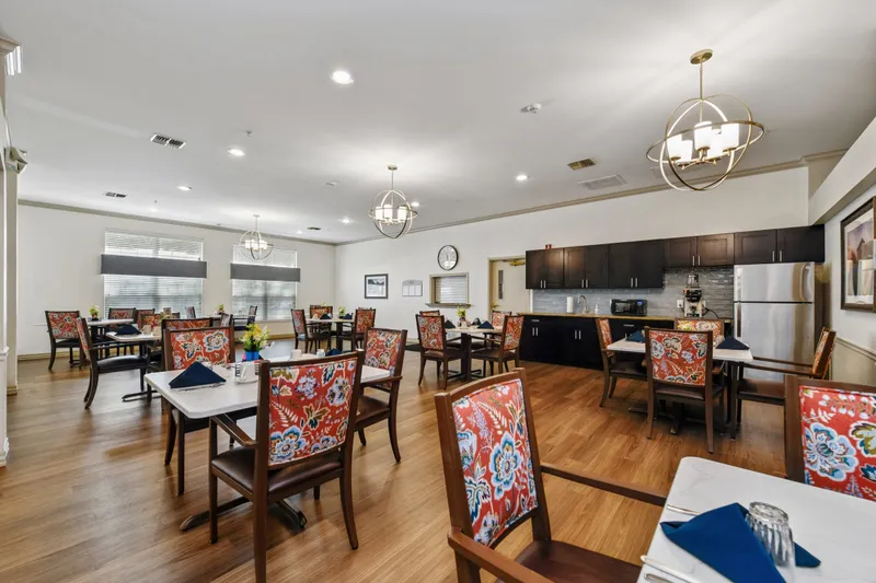 Ennis Pointe Senior Living - senior living in Ennis, Texas - photo 4