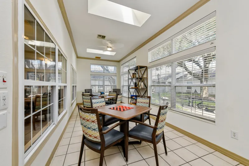 Ennis Pointe Senior Living - senior living in Ennis, Texas - photo 6