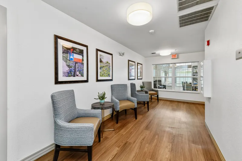 Ennis Pointe Senior Living - senior living in Ennis, Texas - photo 9