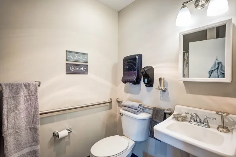 Evergreen Place photo 8