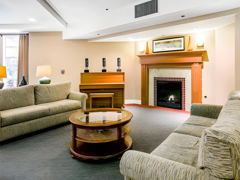 Fairwinds - Brighton Court photo 3