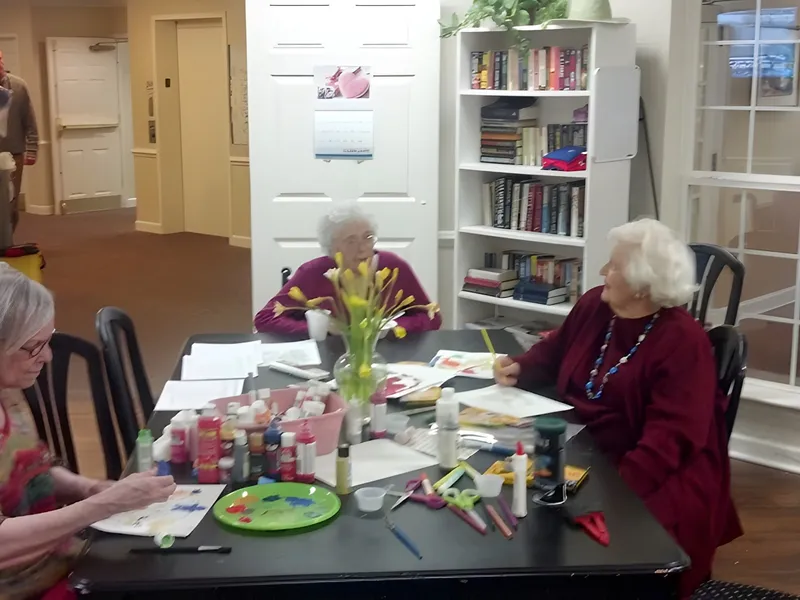 Forest Lake Manor photo 2