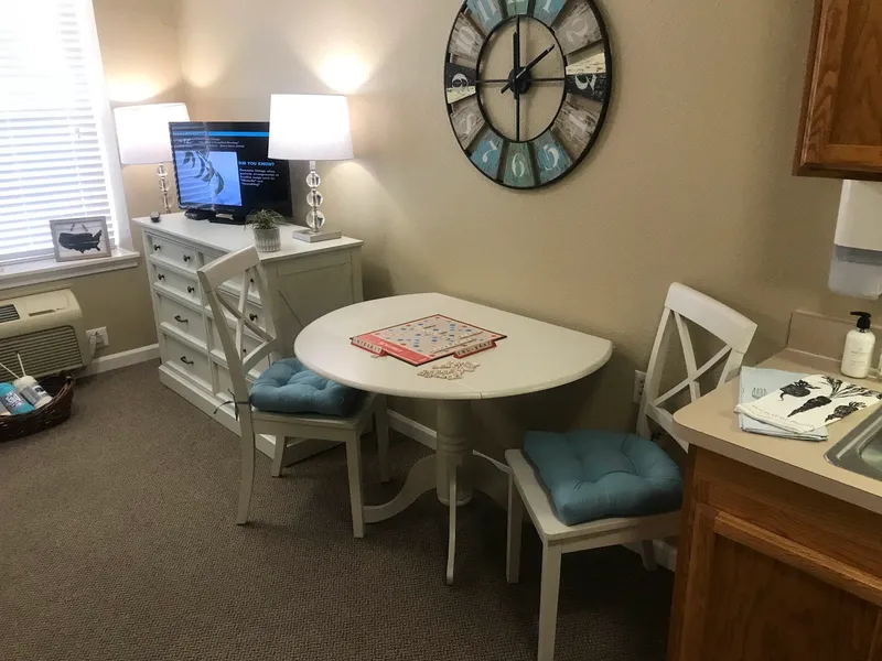 Glassford Place Senior Living photo 8