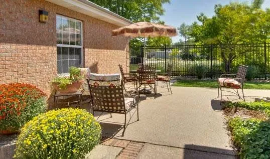 Glendale Gardens Memory Care photo 7