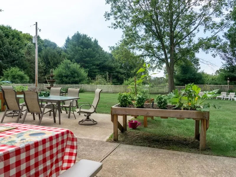 Golden Orchards Managed by Commonwealth Senior Living photo 7