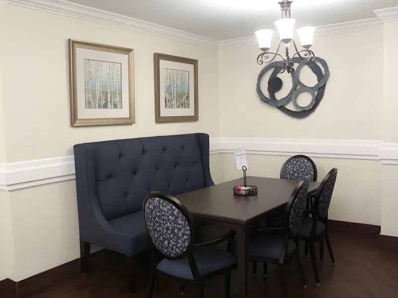 Grace Manor Suites photo 6