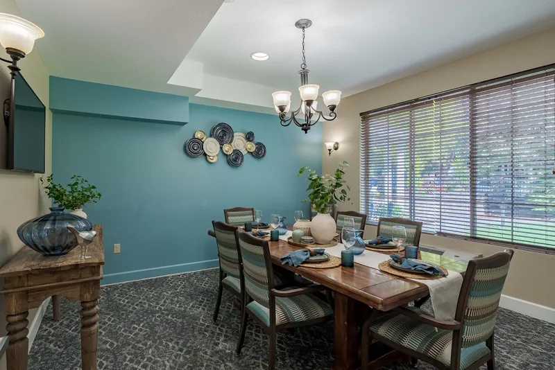 Hawthorne Gardens photo 4