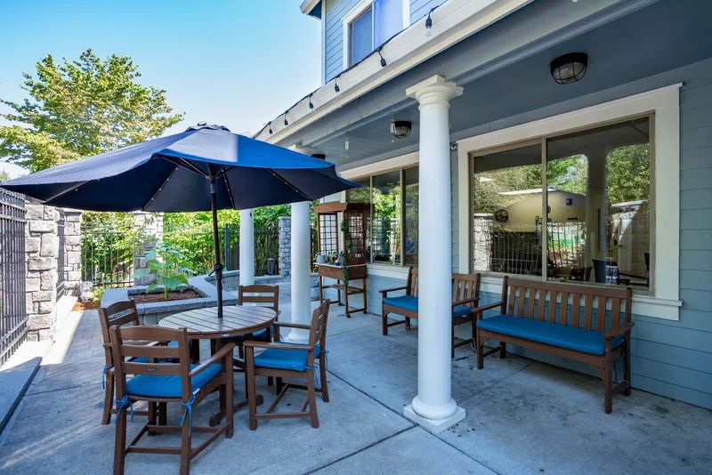 Hawthorne Gardens photo 5