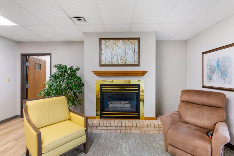 Hay Creek Lodge Senior Living photo 5