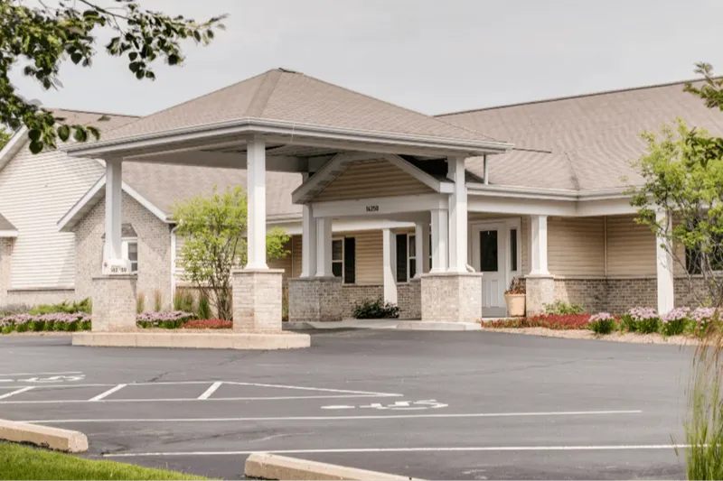 Heritage Court Menomonee Falls photo 6