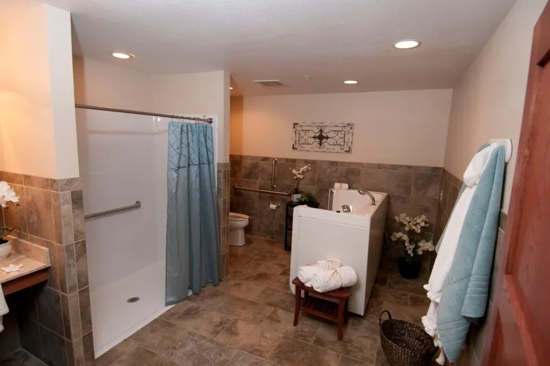 Heritage Court Waukesha photo 5