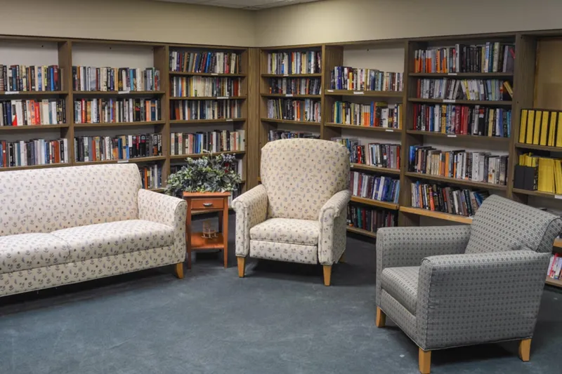 Heritage Oaks photo 7