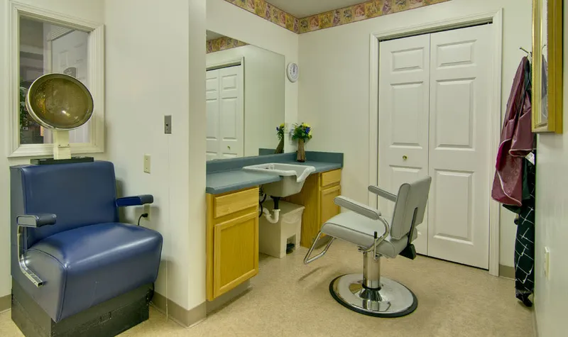 Highland Crest Senior Living photo 7