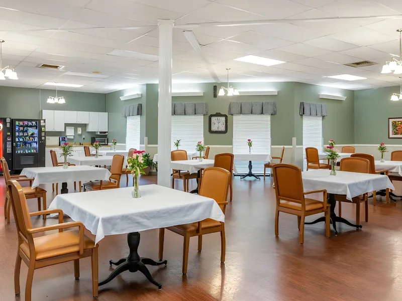 Hillsboro Rehabilitation & Health Care Center photo 9