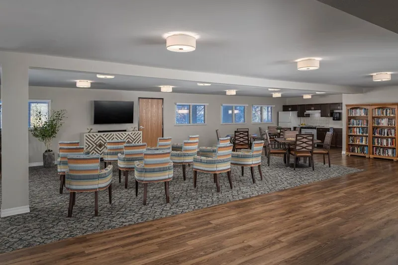 Howard Village photo 9