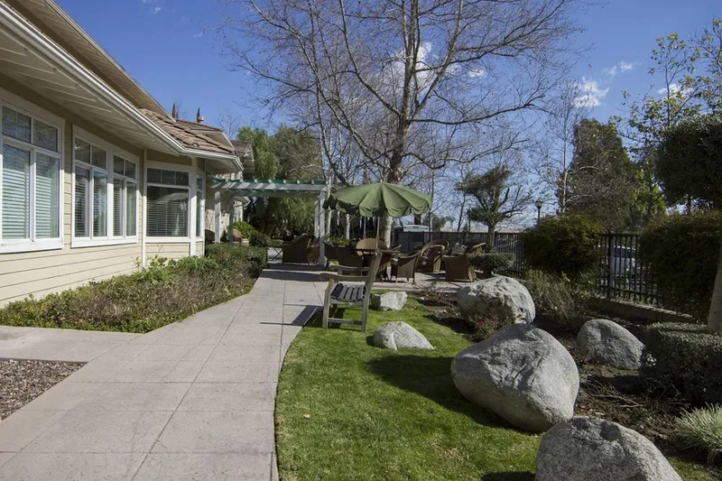 Ivy Park at Alta Loma photo 5