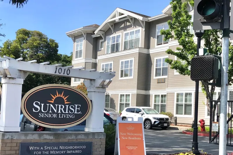 Ivy Park at Belmont photo 9