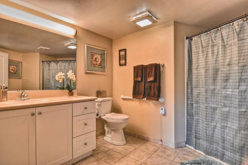 Ivy Park at Burbank photo 10