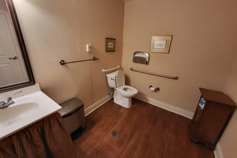 Ivy Park at Claremont photo 9