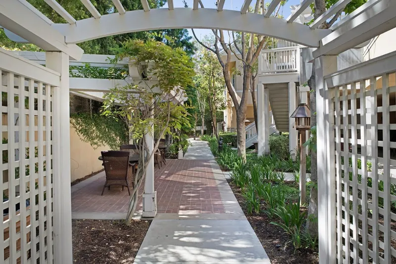 Ivy Park at Fullerton photo 7