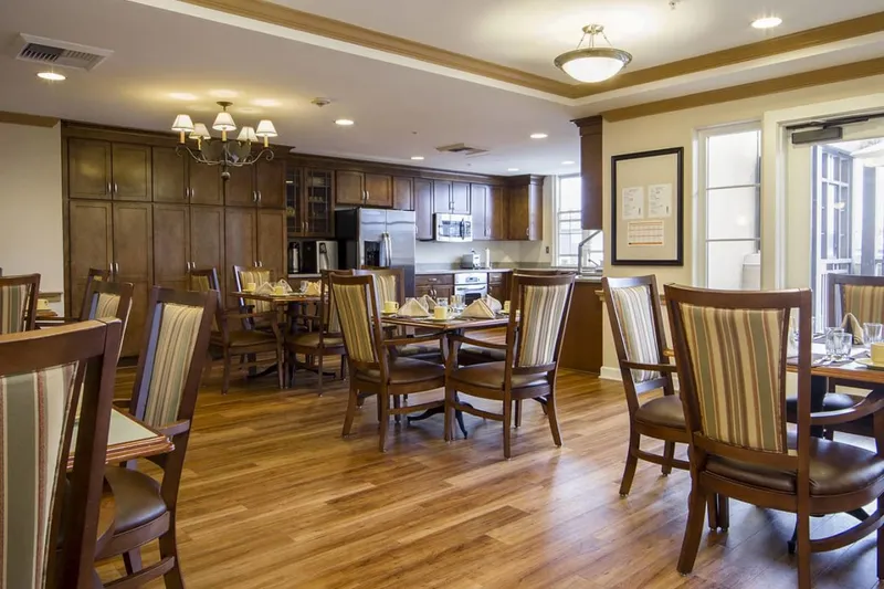 Ivy Park at La Jolla photo 8