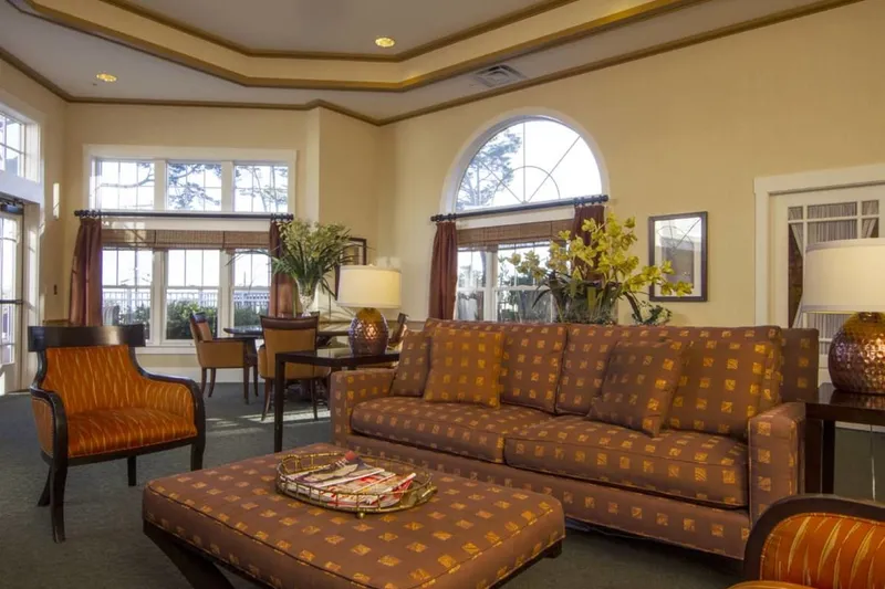 Ivy Park at Monterey photo 2