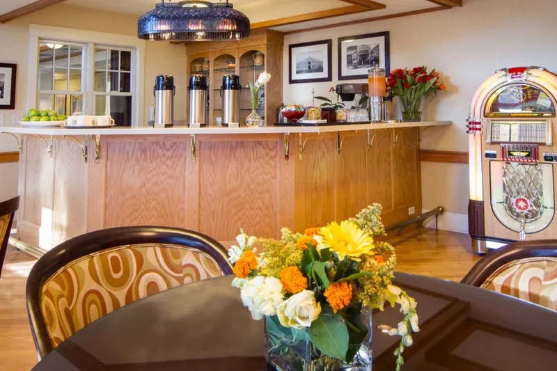 Ivy Park at Monterey photo 7