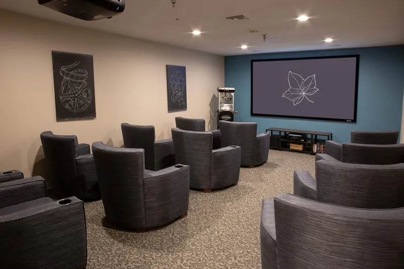 Ivy Park at San Juan Capistrano photo 5