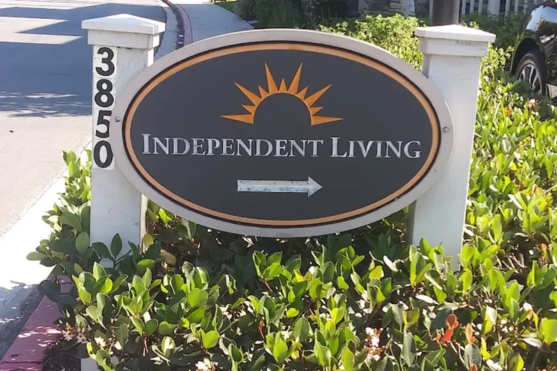 Ivy Park at Seal Beach photo 7