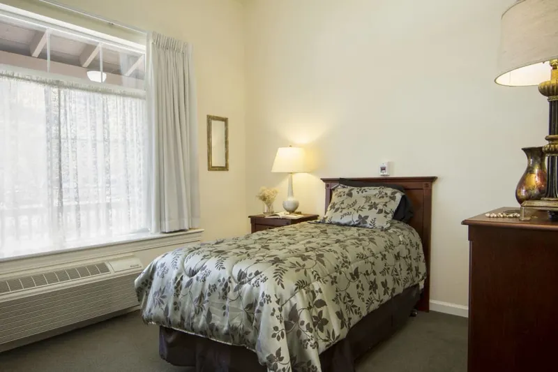 Ivy Park at West Hills photo 4