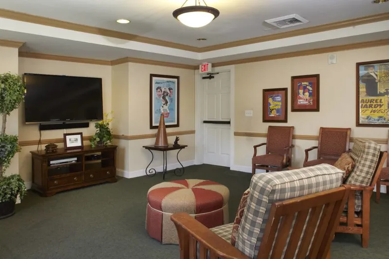 Ivy Park at Woodland Hills photo 5