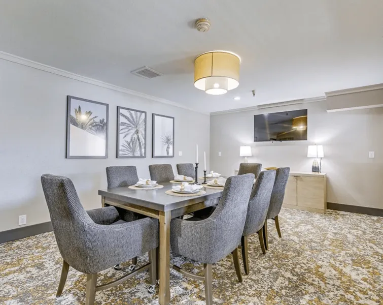 La Mirada Heights photo 7