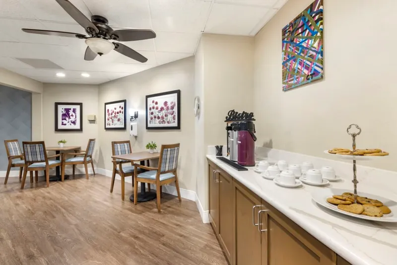 Laguna Estates Senior Living photo 4