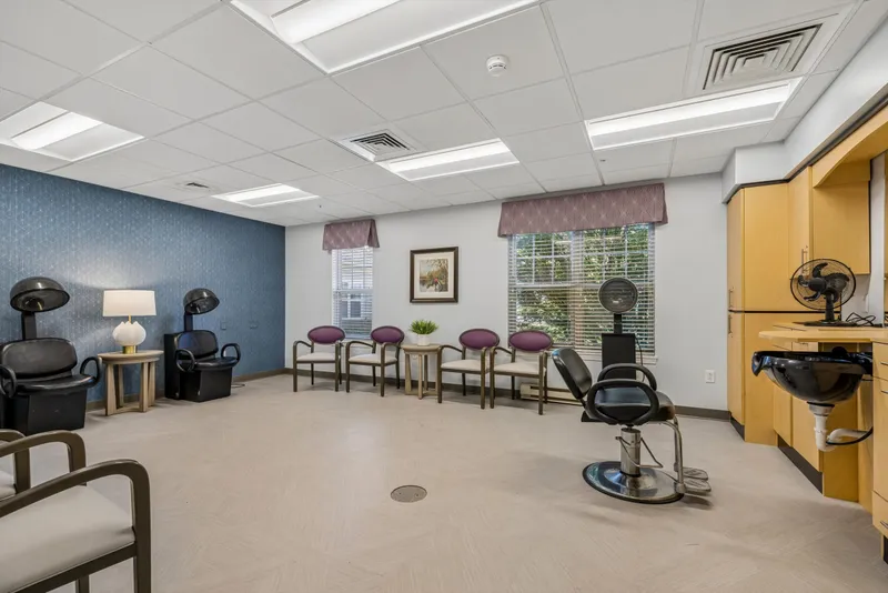 Lake Haven Memory Care - senior living in Kenosha, Wisconsin - photo 11