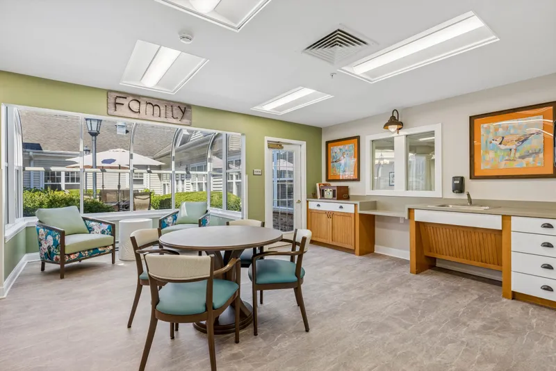 Lake Haven Memory Care - senior living in Kenosha, Wisconsin - photo 6