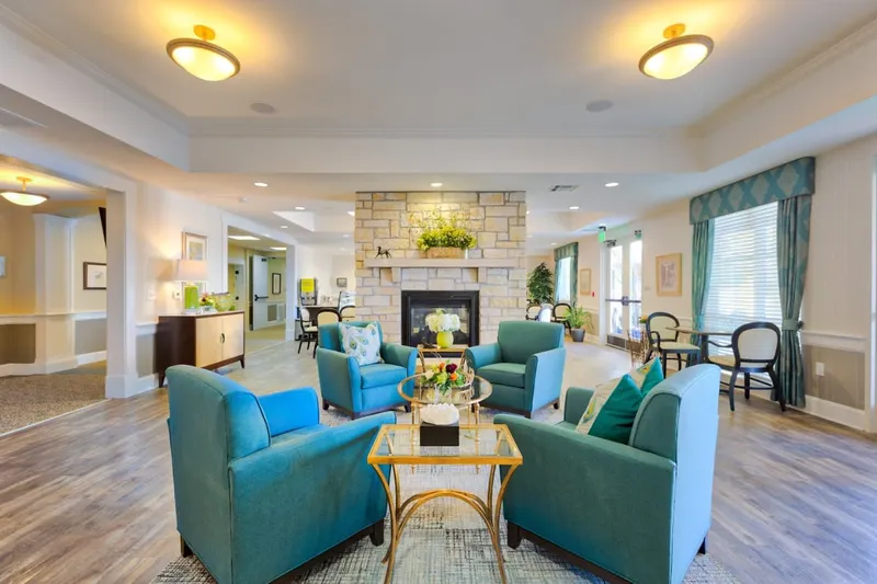 Lake Travis Independent Living photo 8