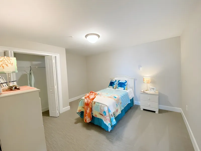 Lakeshore Manor at Lake Jackson photo 3