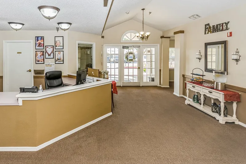 Lakewell Court photo 8