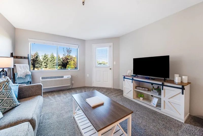 Lakewood Estates photo 6