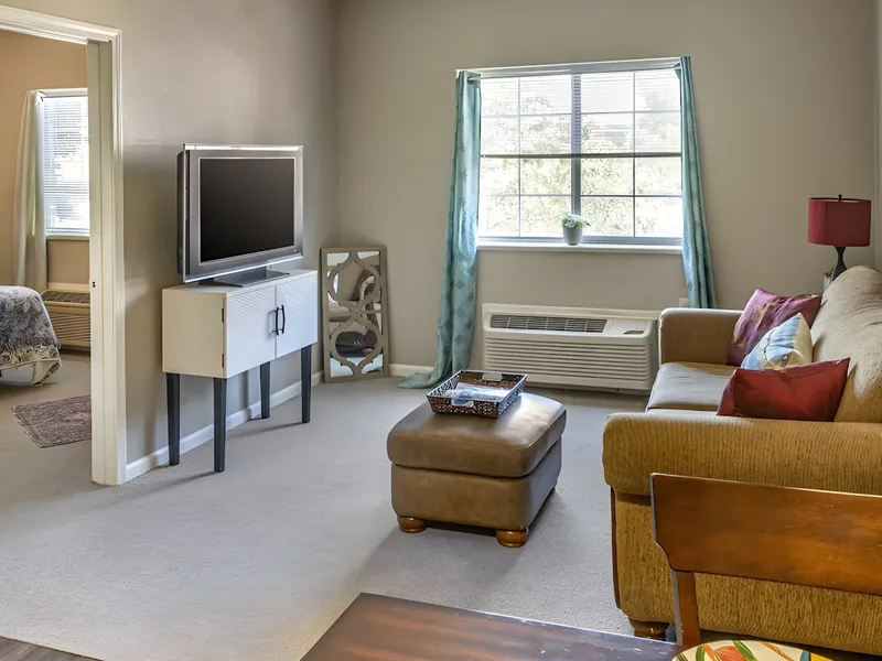 Lamar at Town Center Senior Living photo 4