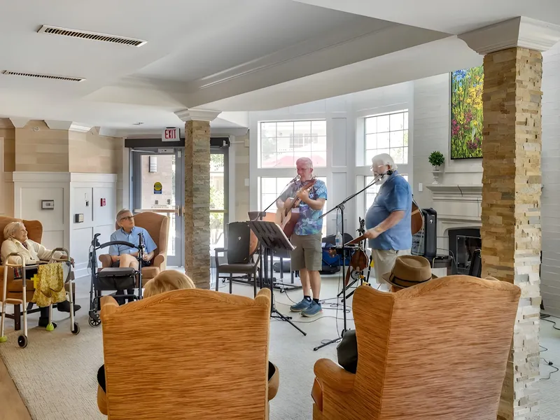 Lamar at Town Center Senior Living photo 6